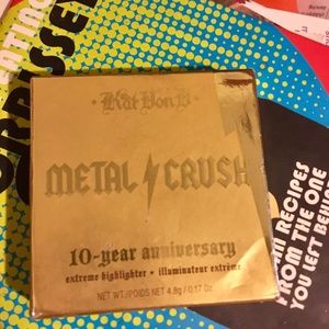 Kat Von D Gold Skool Highlighter